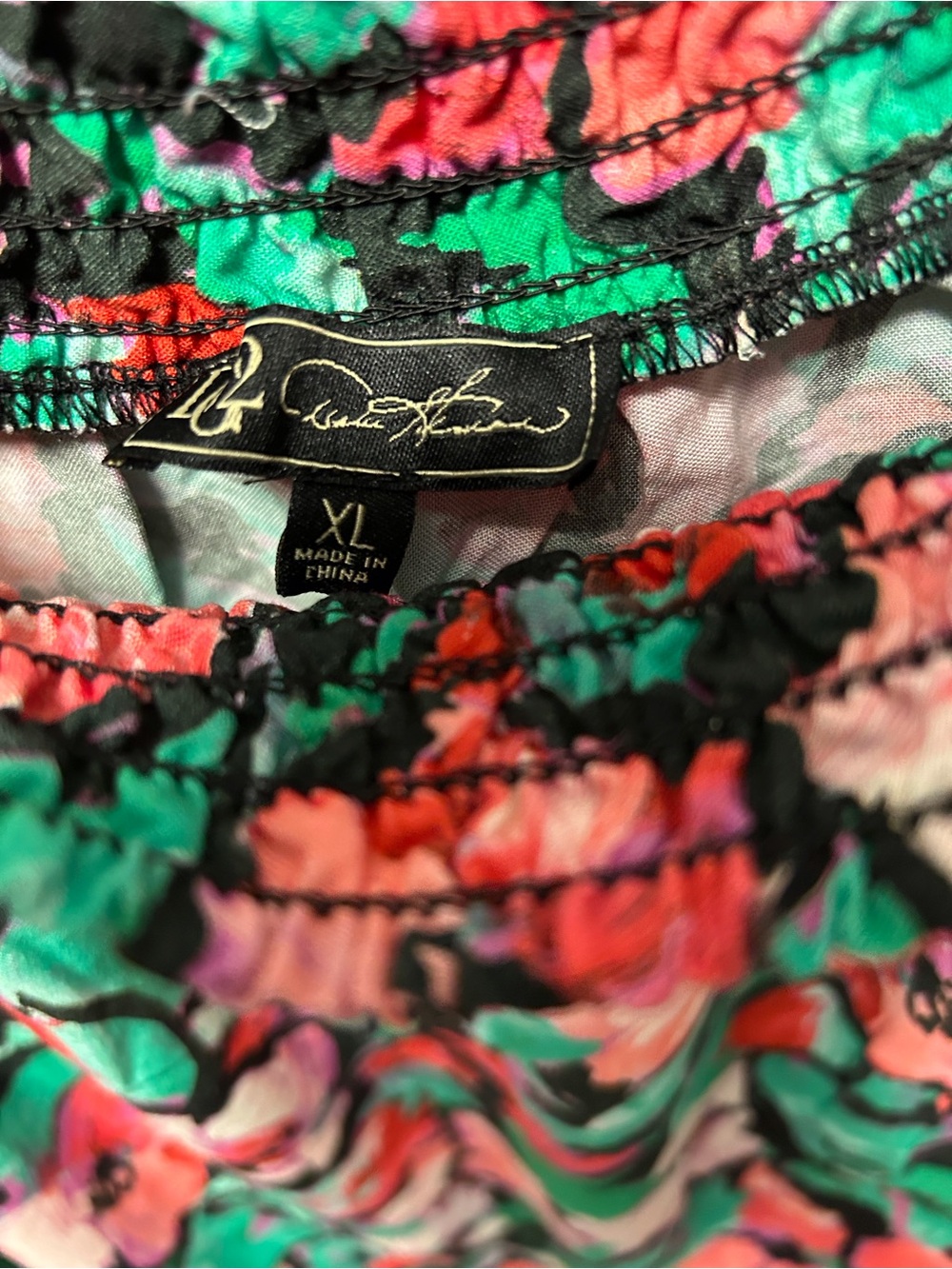 💚 DG2 by Diane Gilman Green and Pink Floral Off-Shoulder Blouse - Picture 2 of 2